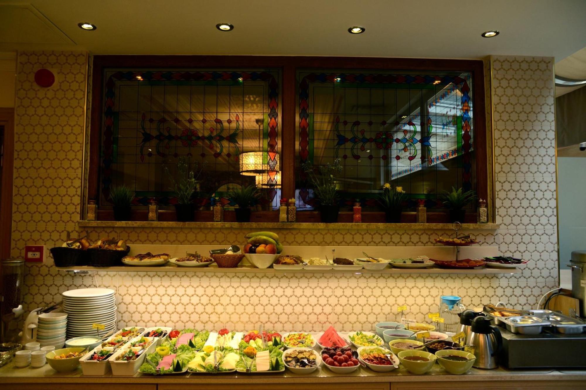 Sultans Royal Hotel Истанбул Екстериор снимка